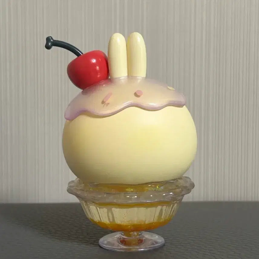 [BUNJANG] Chiikawa Usagi Ice Parfait Figure Miniso China Summer Limited Collaboration / 치이카와 우사기 빙수 파르페 피규어 미니소 중국 여름 한정 콜라보