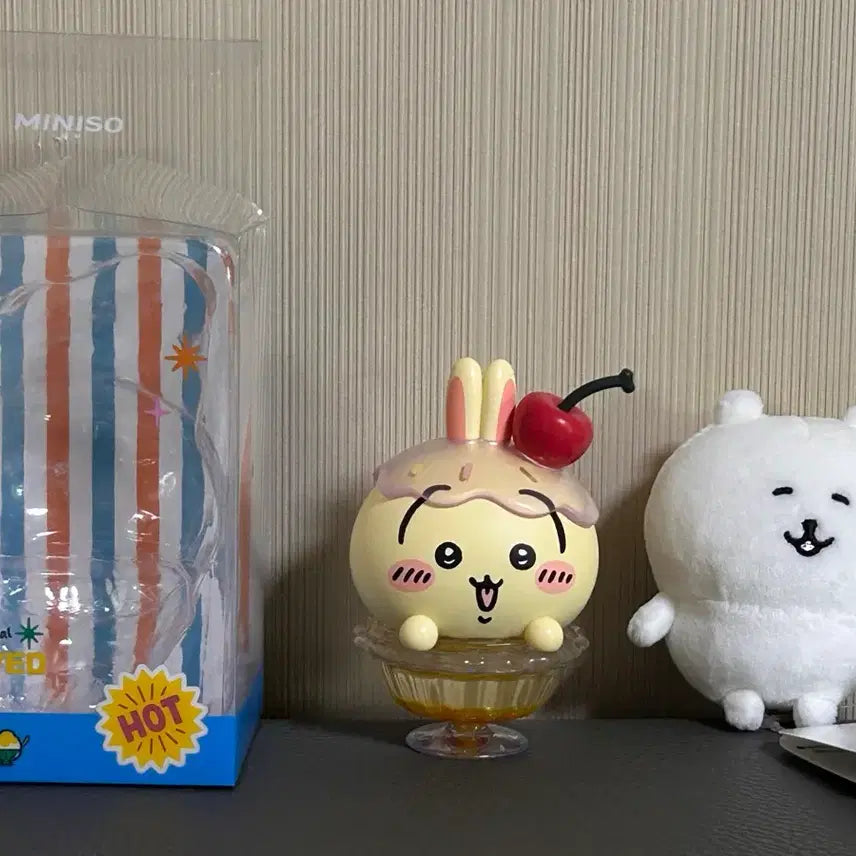 [BUNJANG] Chiikawa Usagi Ice Parfait Figure Miniso China Summer Limited Collaboration / 치이카와 우사기 빙수 파르페 피규어 미니소 중국 여름 한정 콜라보
