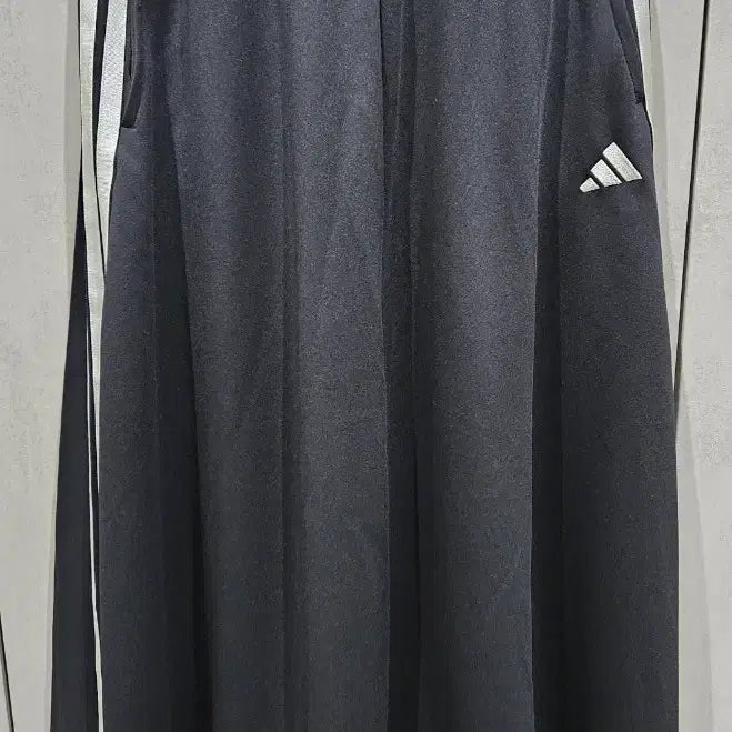 [SOLD OUT] 아디다스 밴딩 롱 스커트 블랙 S사이즈(새상품)