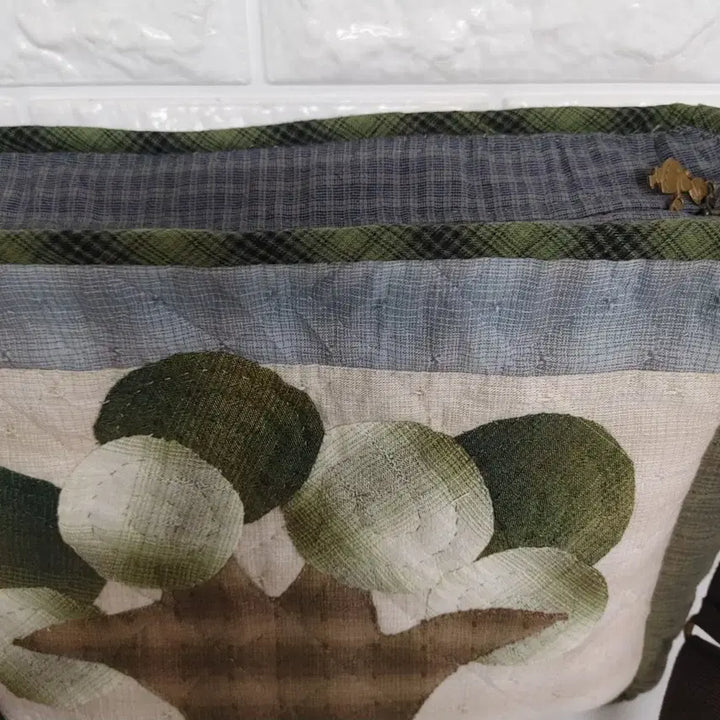 [BUNJANG] Handmade Quilt Crossbody Bag / 퀼트핸드메이드가방