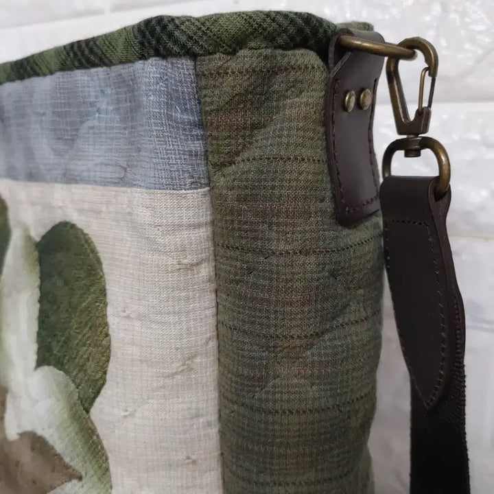 [BUNJANG] Handmade Quilt Crossbody Bag / 퀼트핸드메이드가방