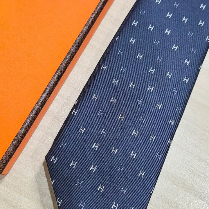 [BUNJANG] 에르메스 HERMES H 로고 네이비 (넥타이) / 에르메스 HERMES H 로고 네이비 (넥타이)