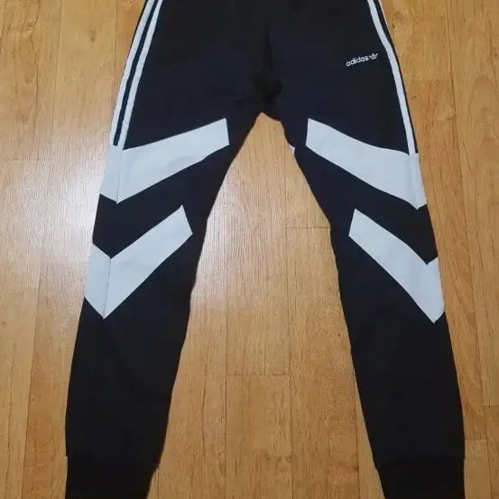 [BUNJANG] Adidas Training Pants / 정품새옷수준)아디다스 블랙 화이트 배색 기능성 트레이닝 팬츠, 29~31