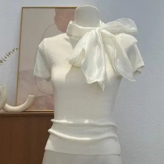 [SOLD OUT] 새상품 오간자 타이 니트