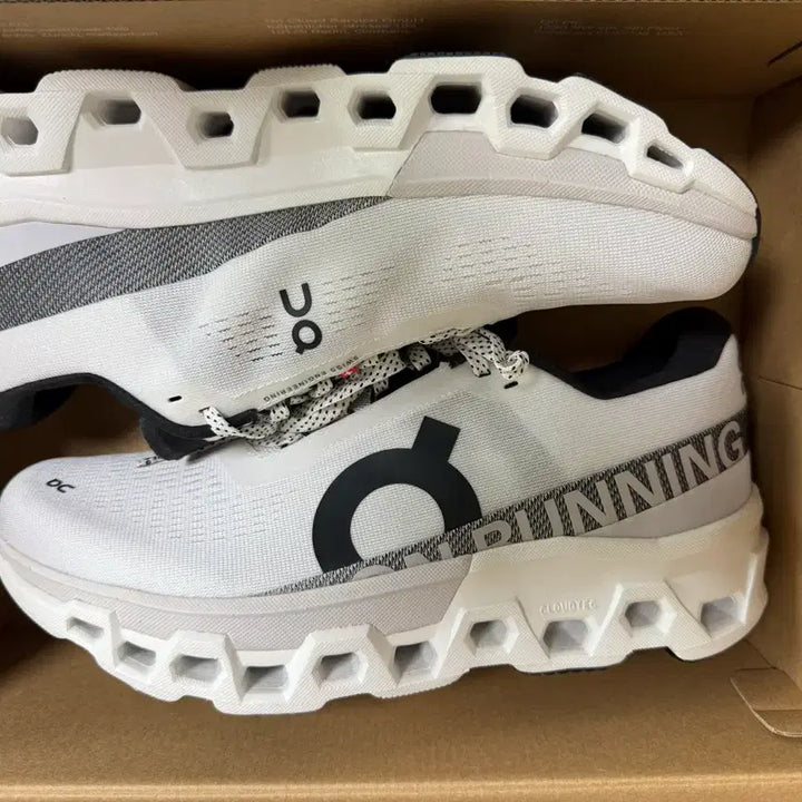 [BUNJANG] On Running Cloudmonster 2 White Frost Sneakers (US 10.5) / On 온러닝 클라우드 몬스터2 새상품 285