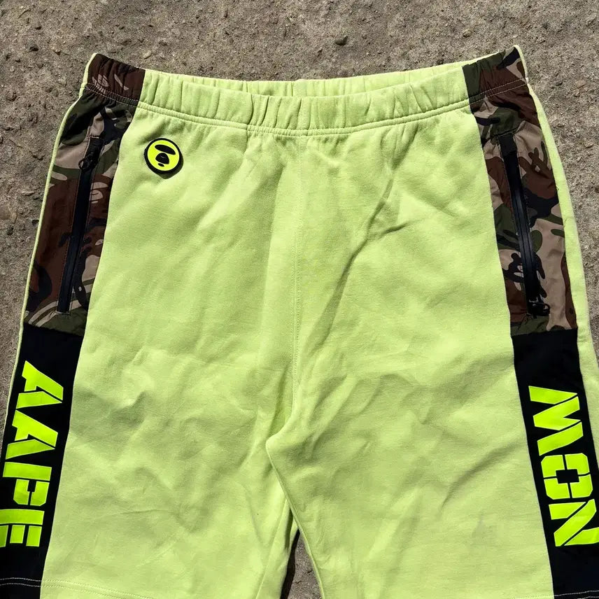 [BUNJANG] Aape Now Logo Fluorescent Camo Sweat Short Pants (XL) / (XL) Aape Now 로고 형광 카모 스웻 숏팬츠