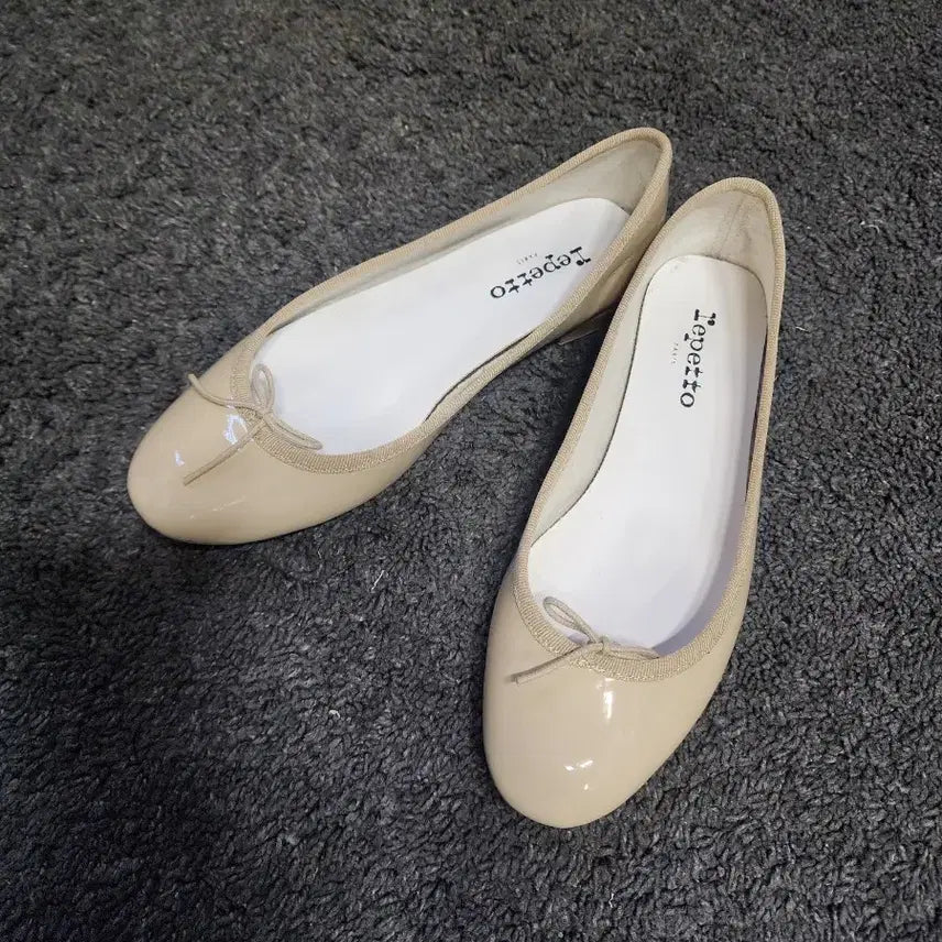 [SOLD OUT] 레페토 발레리나 플랫 베이지 37사이즈