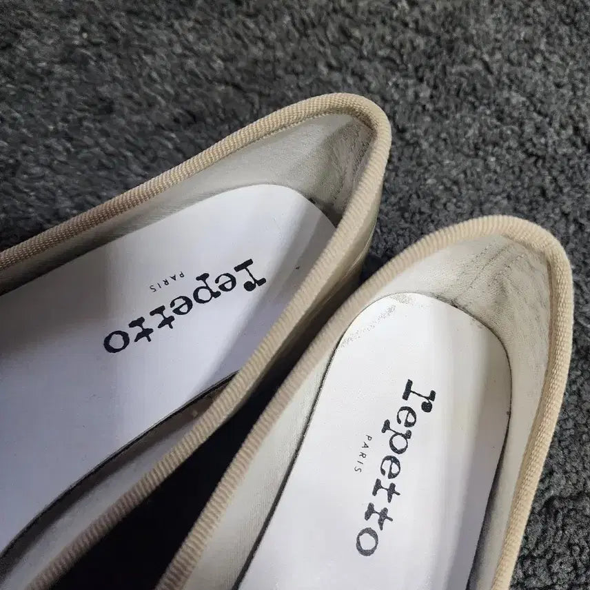 [SOLD OUT] 레페토 발레리나 플랫 베이지 37사이즈