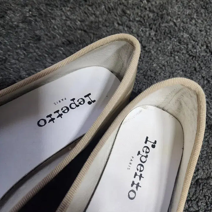 [SOLD OUT] 레페토 발레리나 플랫 베이지 37사이즈