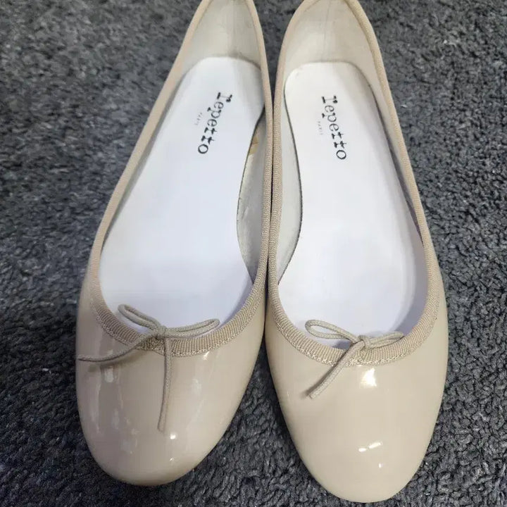 [SOLD OUT] 레페토 발레리나 플랫 베이지 37사이즈