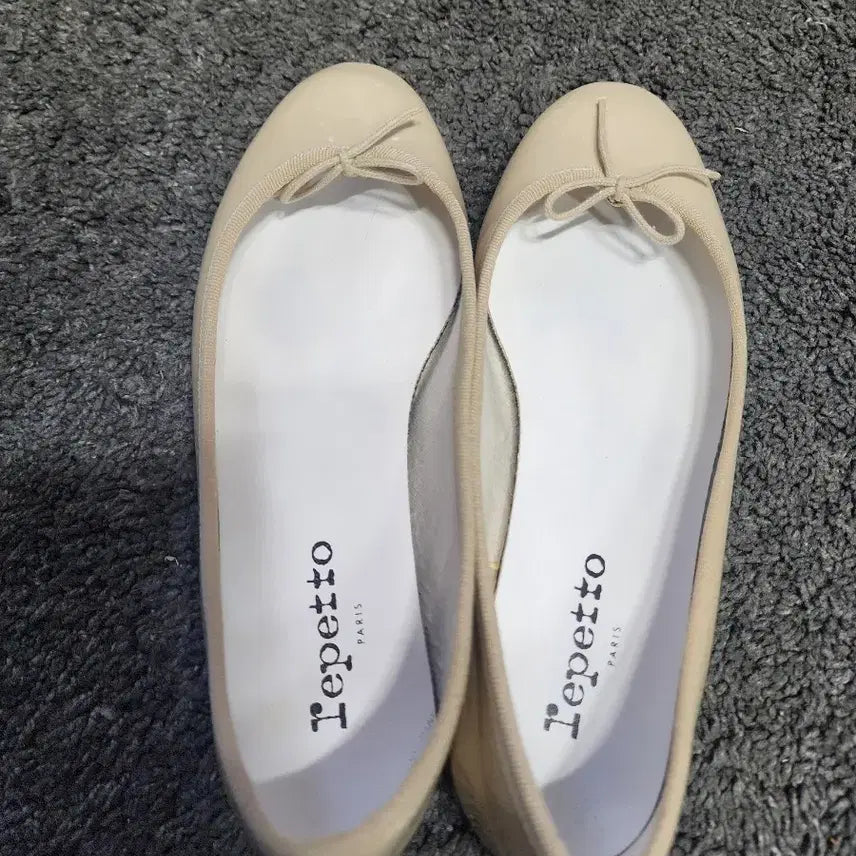 [SOLD OUT] 레페토 발레리나 플랫 베이지 37사이즈