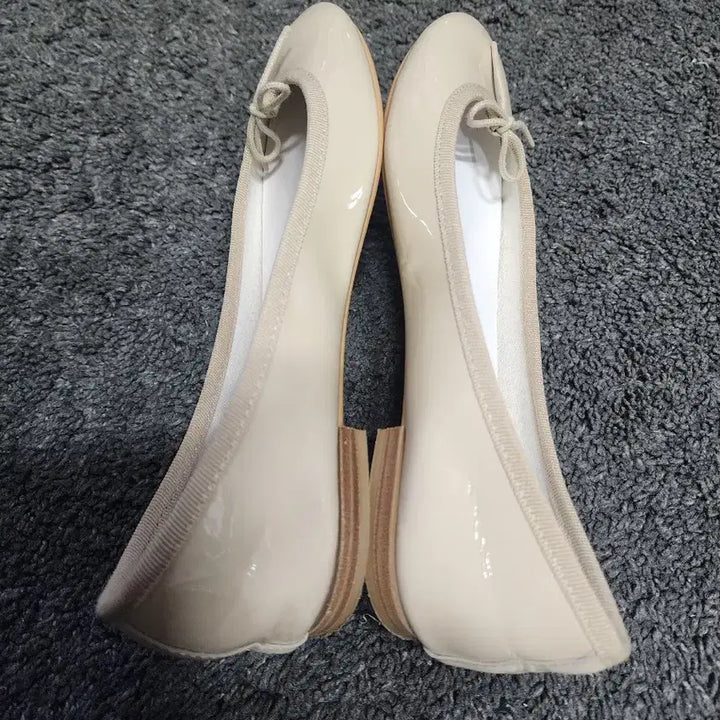 [SOLD OUT] 레페토 발레리나 플랫 베이지 37사이즈