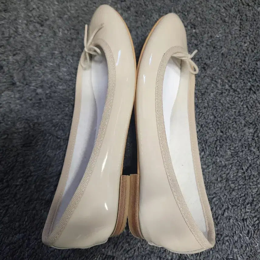 [SOLD OUT] 레페토 발레리나 플랫 베이지 37사이즈