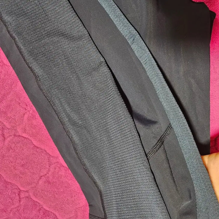[BUNJANG] Black Yak Navy Leggings (Size 66) / 블랙야크 네이비 레깅스66