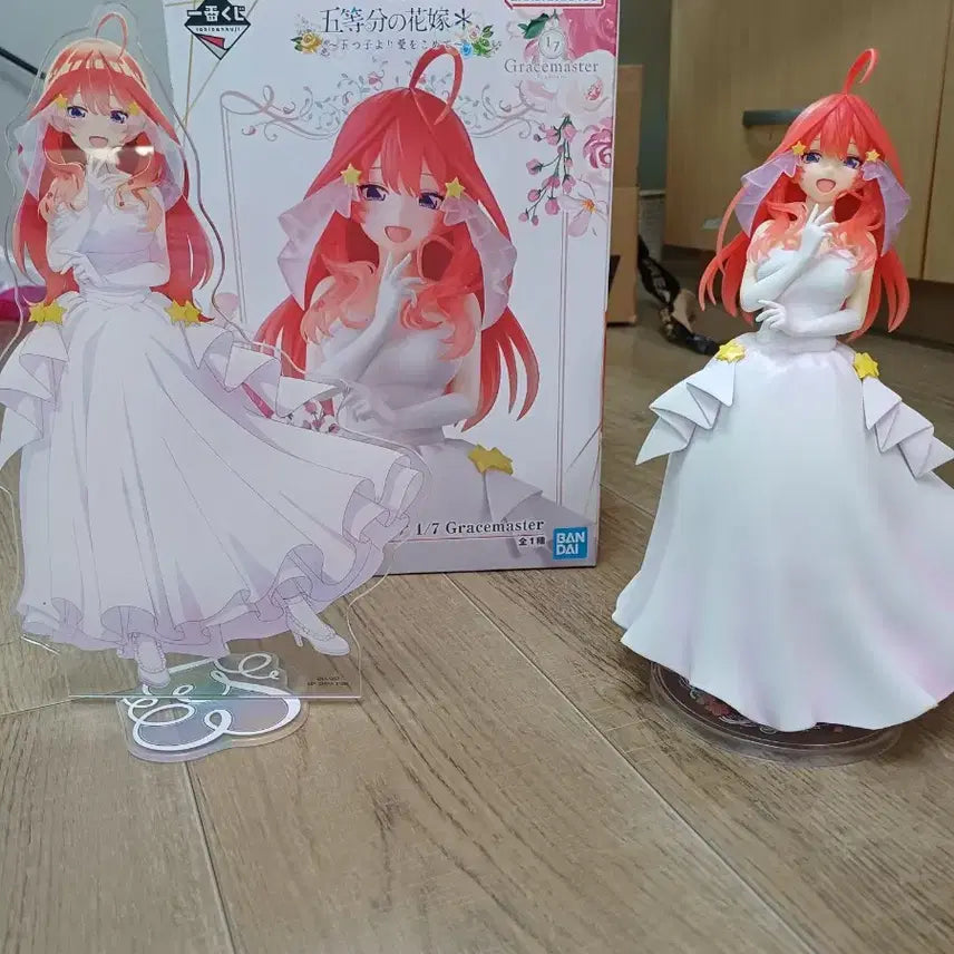 [SOLD OUT] 5등분의 신부 나카노 이츠키 피규어 아크릴 스탠드