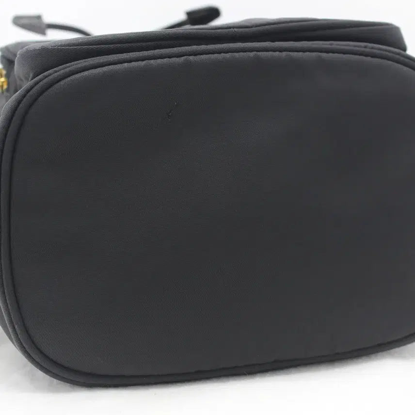 [SOLD OUT] 프라다 리나일론 여성 버킷백 1BH038