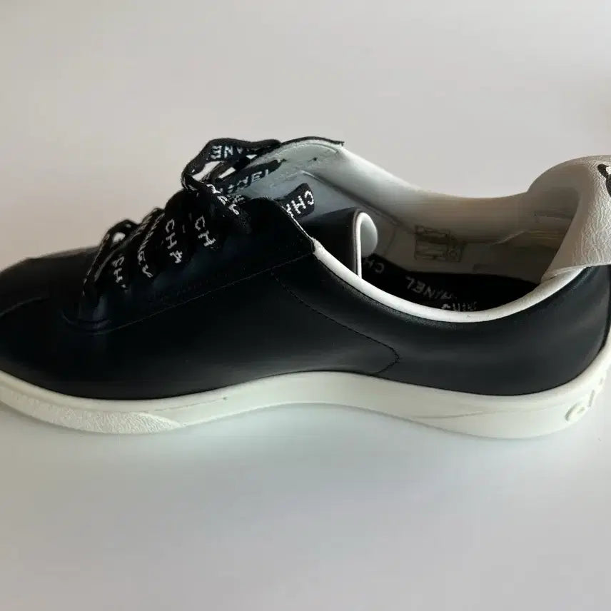 [BUNJANG] Chanel Surlace Sneakers Black (Unworn) / 샤넬 슈레이스 스니커즈(미착용,36사이즈)블랙