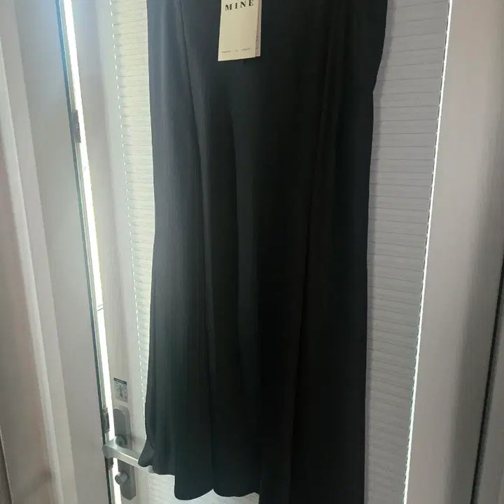 [BUNJANG] MINE Black Midi Long Skirt / 한섬 2025MINE 블랙 롱 스커트 새상품