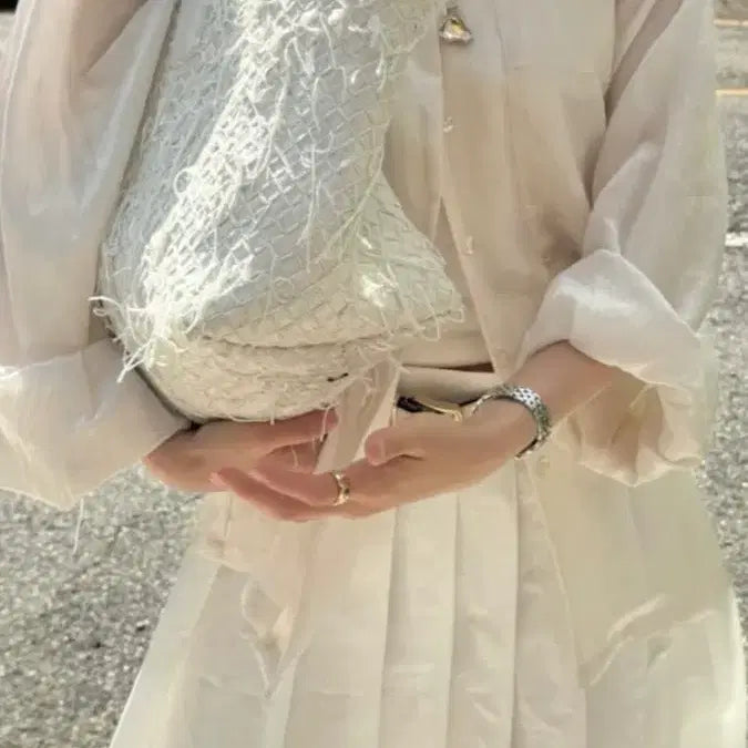 [BUNJANG] Ribbonbit Maze Pocket Blouse - Ivory / 리본빛 메이즈 포켓 블라우스 / 아이보리