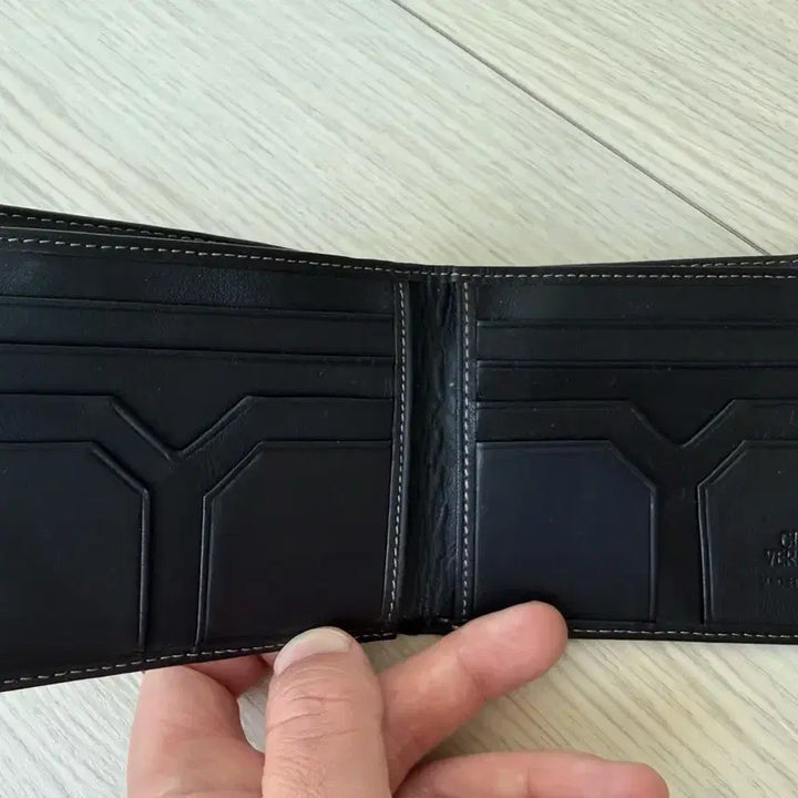 [BUNJANG] Gianni Versace Bi-Fold Wallet / 지아니 베르사체 반지갑