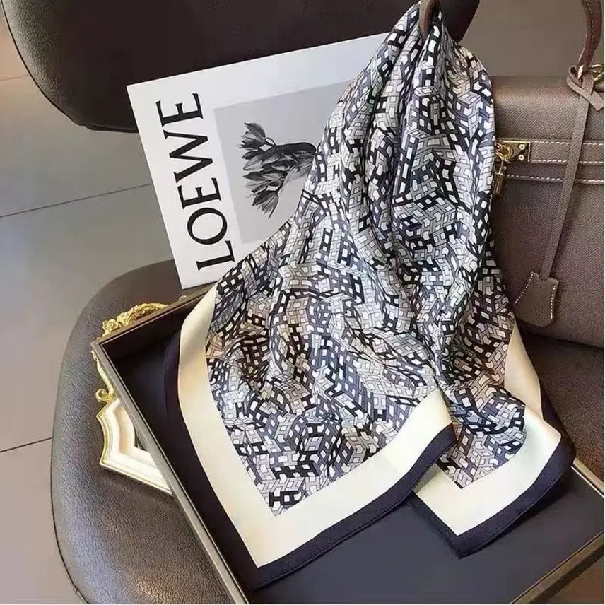 [BUNJANG] Daily Petit Scarf Black Dot Polyester / 데일리쁘띠 스카프