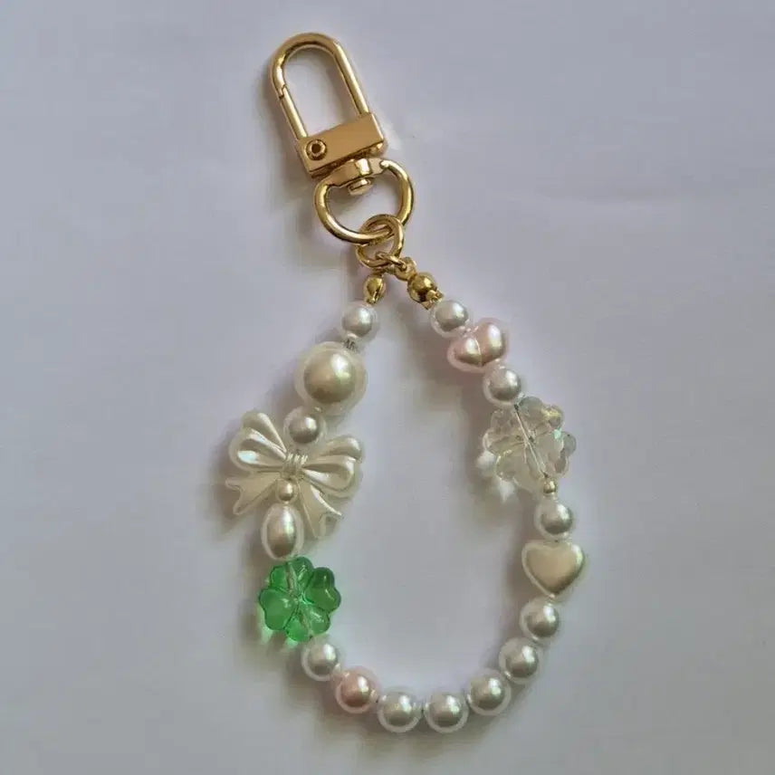 [BUNJANG] Pearl Bead Keychain with Ribbon, Clover, and Heart Charm / 진주 비즈 키링 / 리본 클로버 하트 가방 키홀더