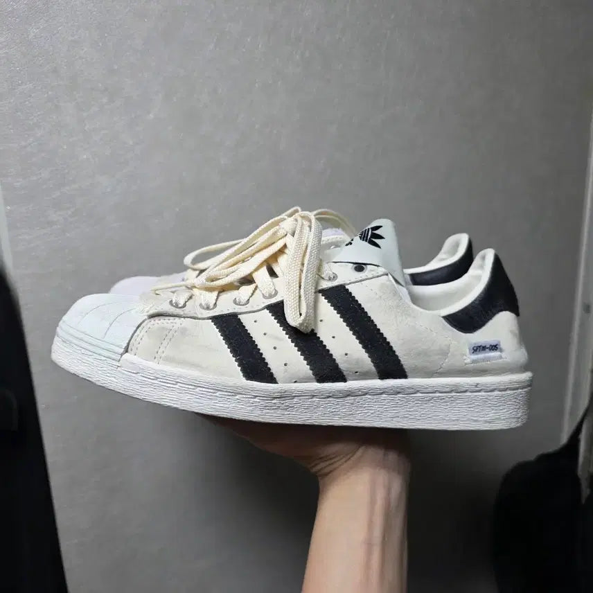 [BUNJANG] Song for the Mute Superstar 82 Sneakers / 송 포 더 뮤트 슈퍼스타 82 245