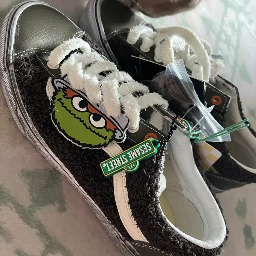 [BUNJANG] Vans Sesame Street Authentic Sneakers / 반스 세서미 스트리트 어센틱