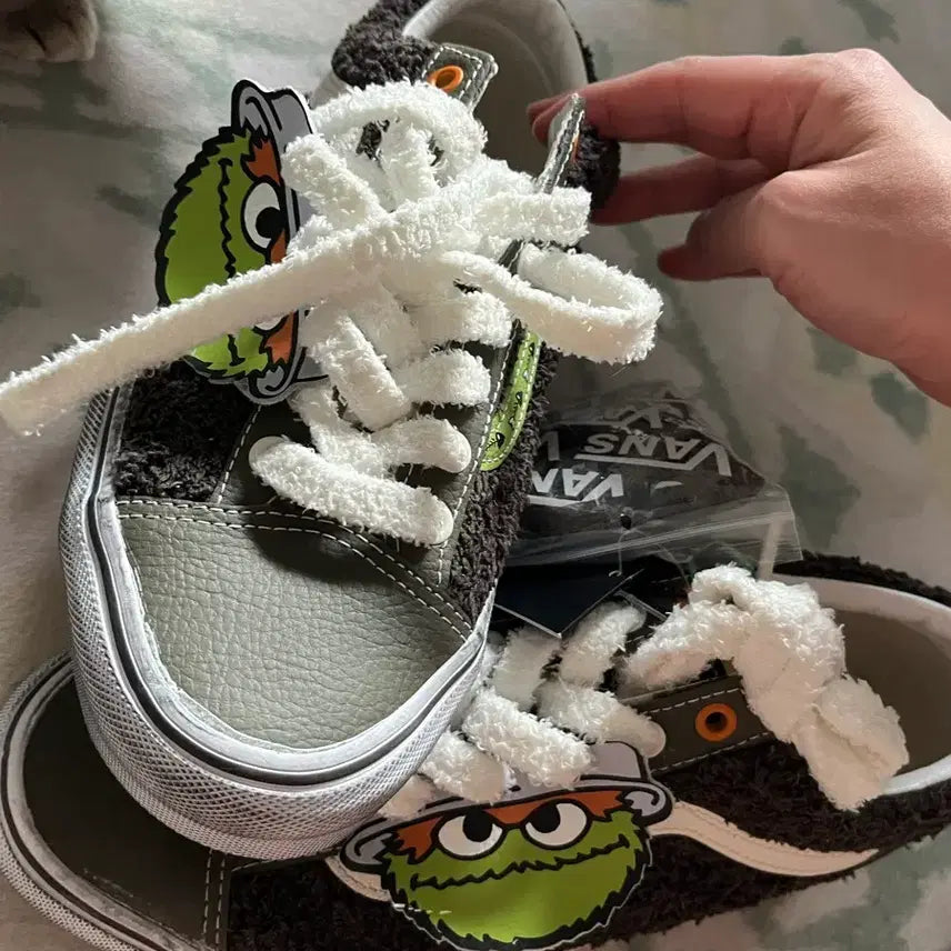 [BUNJANG] Vans Sesame Street Authentic Sneakers / 반스 세서미 스트리트 어센틱