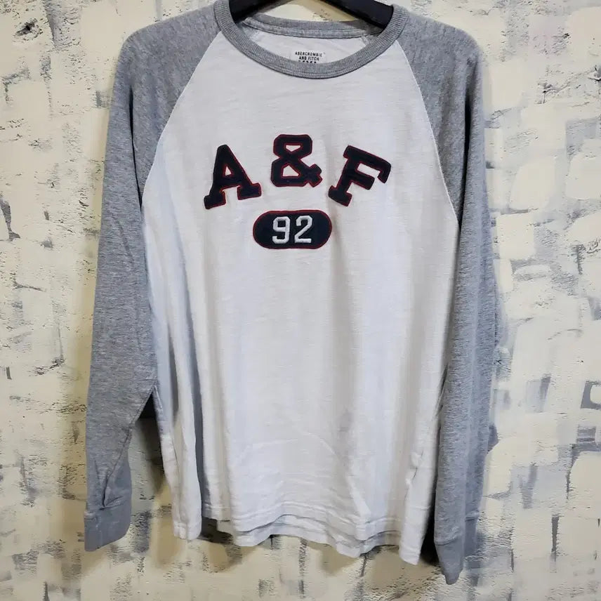 [BUNJANG] Abercrombie &amp; Fitch Logo Sweatshirt Long Sleeve XL / 아베크롬비 로고 맨투맨  롱슬리브 2XL