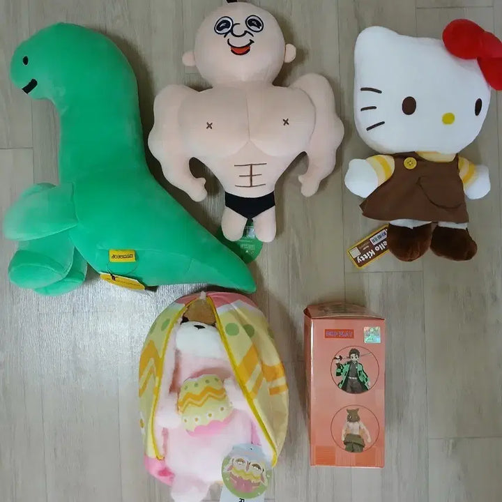 [SOLD OUT] 중형5개+키링 89개 총 94개 일괄 185000
