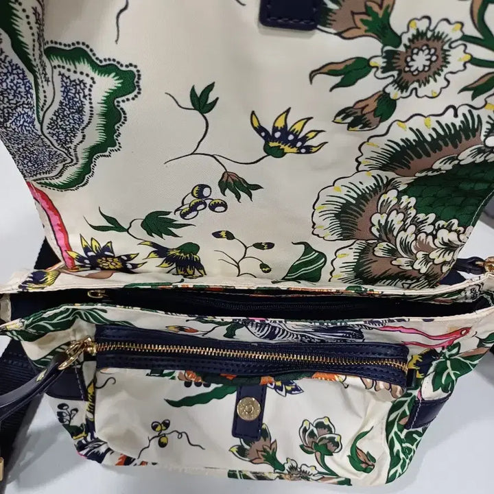 [SOLD OUT] 토리버치 플라워 패턴 크로스백