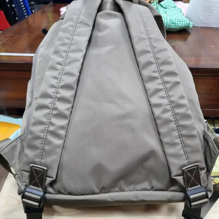 [BUNJANG] Ithinkso Backpack / 아이띵소 백팩