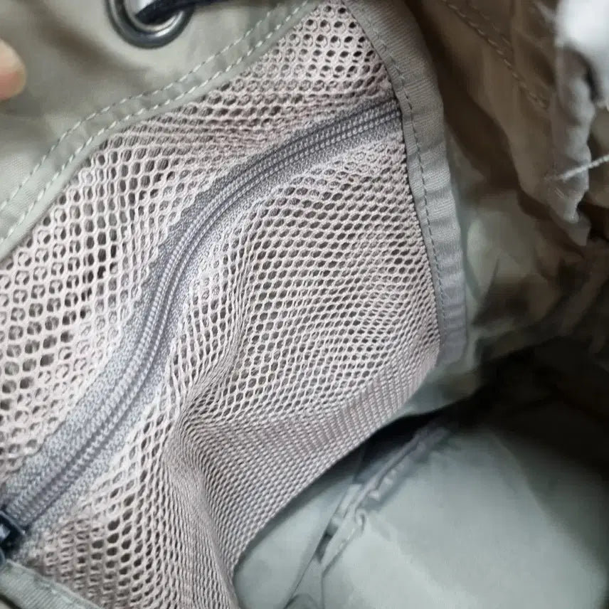 [BUNJANG] Ithinkso Backpack / 아이띵소 백팩