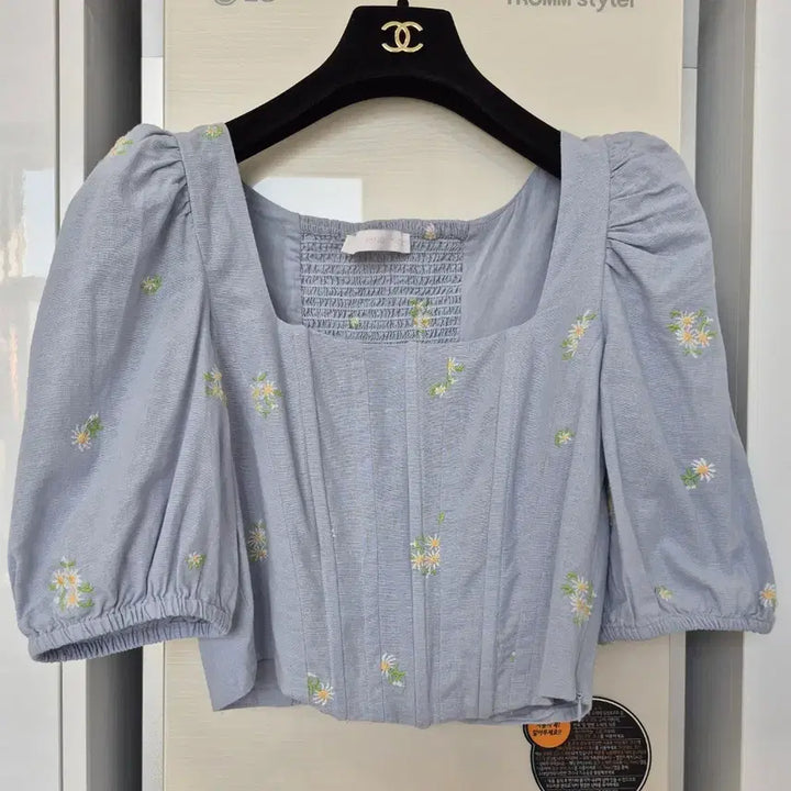[BUNJANG] MNG Floral Crop Set / MNG 망고 플로럴 크롭셋트