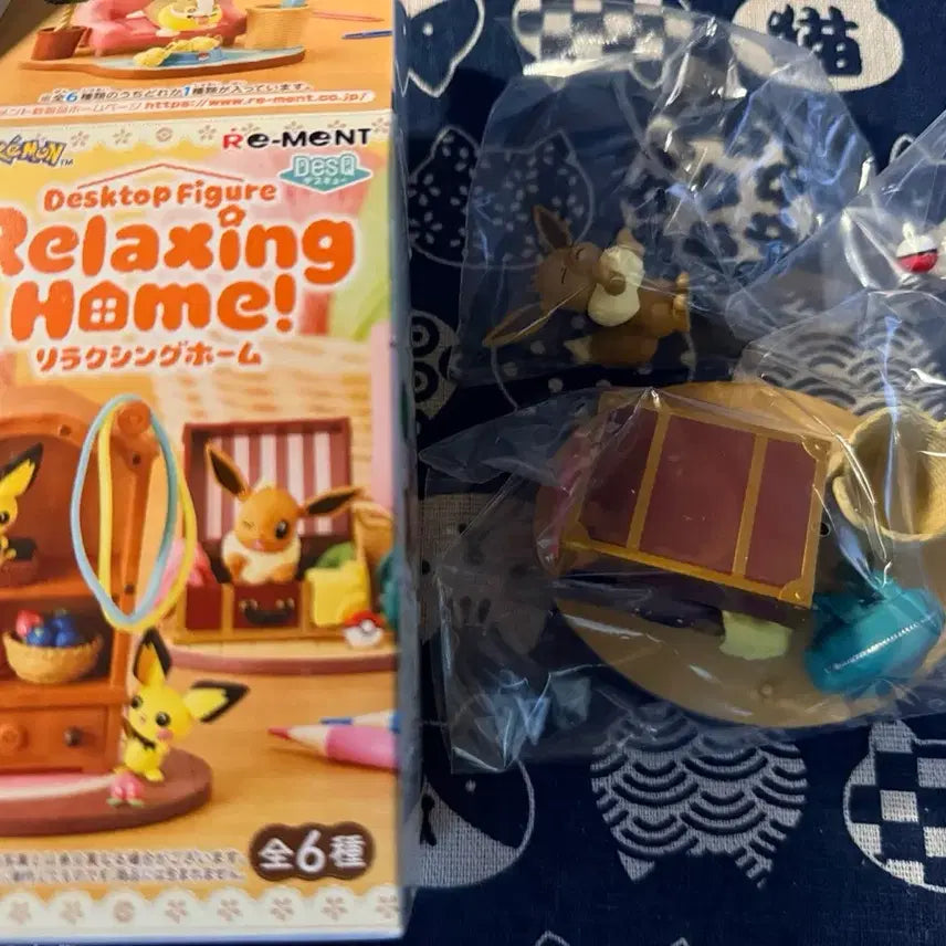 [BUNJANG] Pokemon Re-Ment Desk-Q Relaxing Home Eevee Figure / 포켓몬 리멘트 데스큐 데스크탑 피규어 릴랙싱 홈 이브이