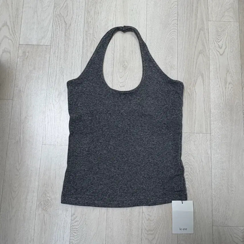 [BUNJANG] Le ete Halter Neck Top / 르에떼 홀터넥