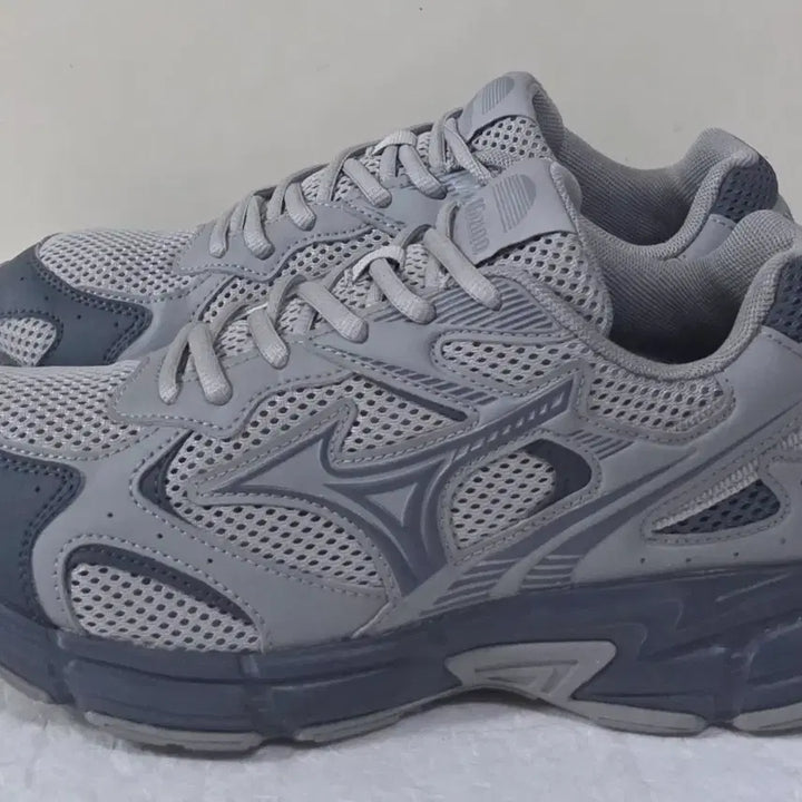 [BUNJANG] Mizuno Speed 2K Vintage Gray Running Shoes (Discontinued) / [255] 미즈노 스피드2K 빈티지그레이ㅡ단종매물,최저가