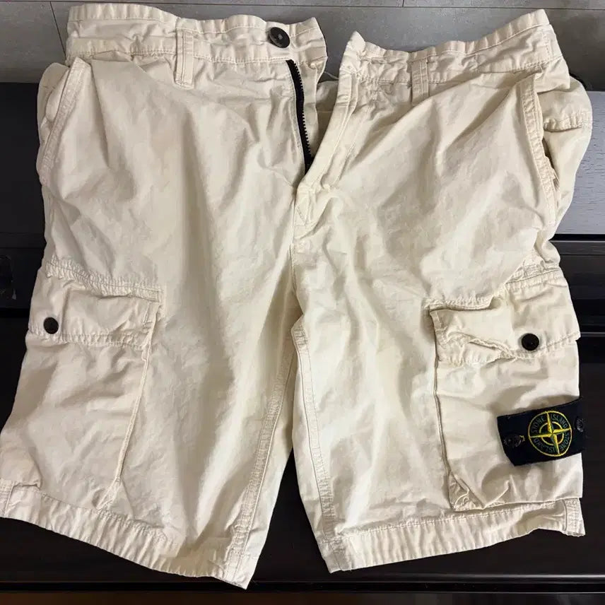 [BUNJANG] Stone Island Shorts Ivory 32 / 스톤아일랜드 반바지 32