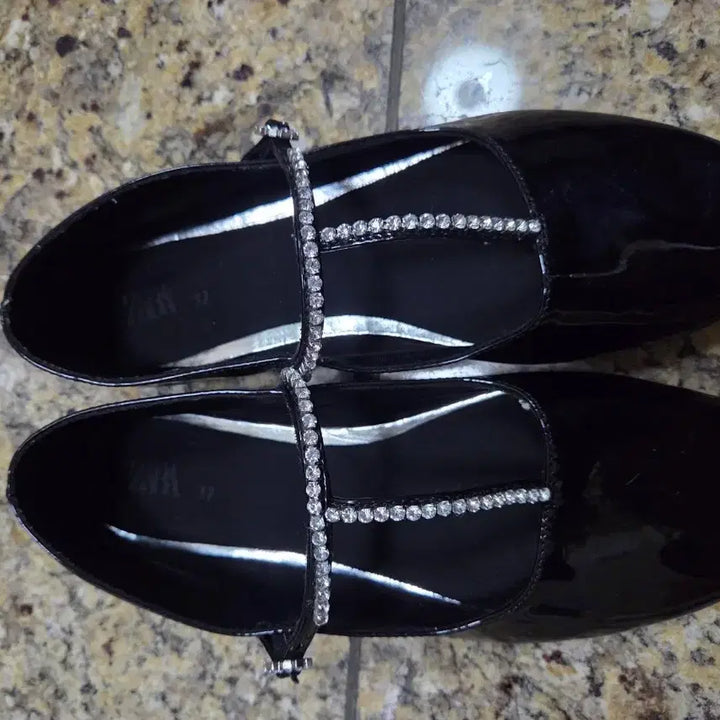 [BUNJANG] ZARA Patent Leather Flats / 자라 구두 240사이즈