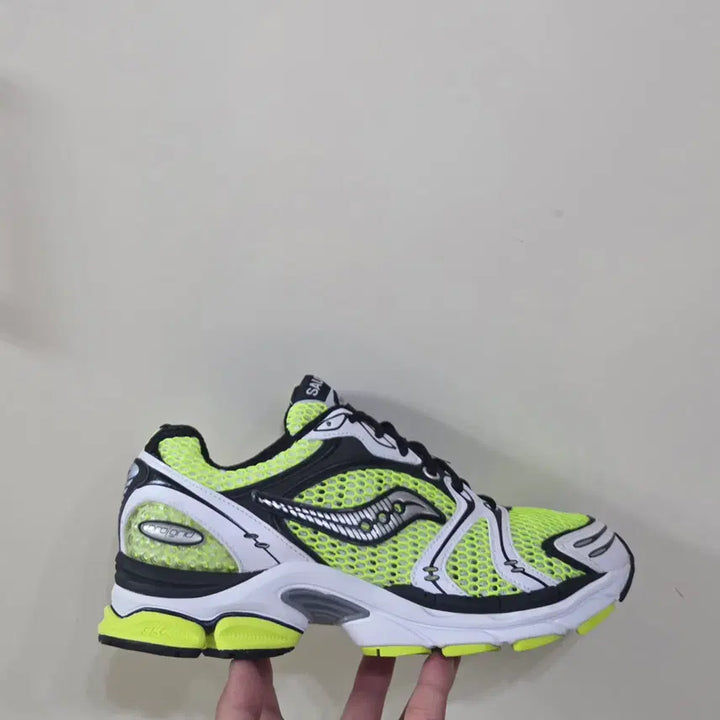[BUNJANG] Saucony Progrid Triumph 4 OG Yellow Silver / [275] 써코니 프로그리드 트라이엄프4 OG 옐로우실버ㅡ단종매물