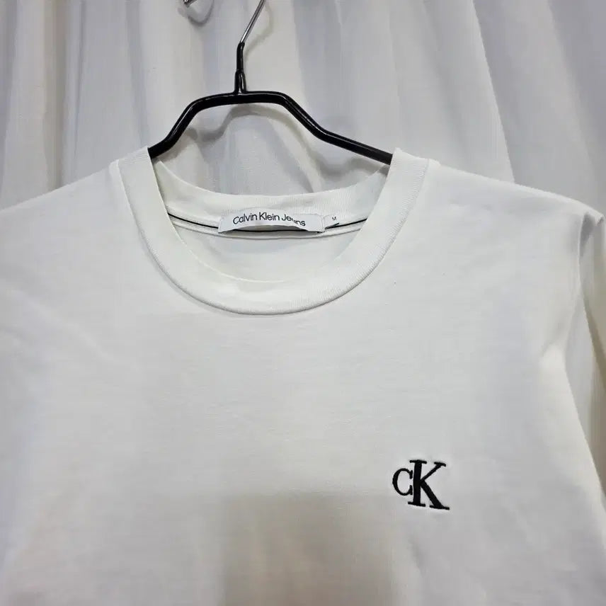 [BUNJANG] Calvin Klein Unisex Logo Short Sleeve T-Shirt White Size 95 / 캘빈클라인 CK 남녀공용로고 흰색 반팔95