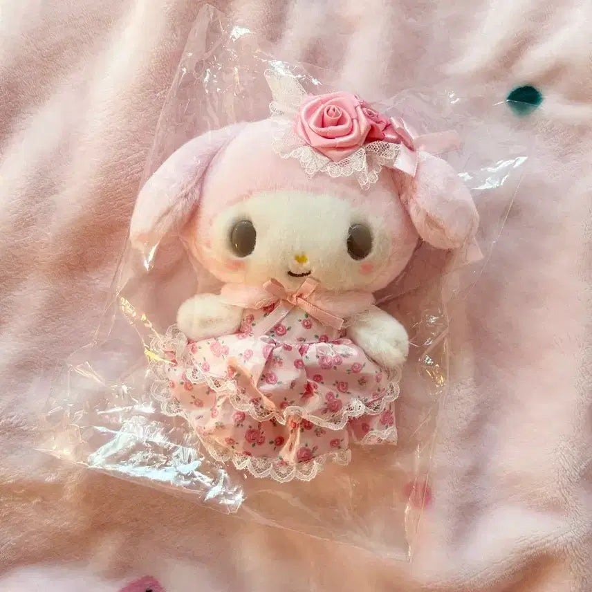 [BUNJANG] Sanrio Lady My Melody Rose Pink Mascot Plush / 산리오 레이디 마이멜로디 로즈 장미 핑크 마스코트 인형