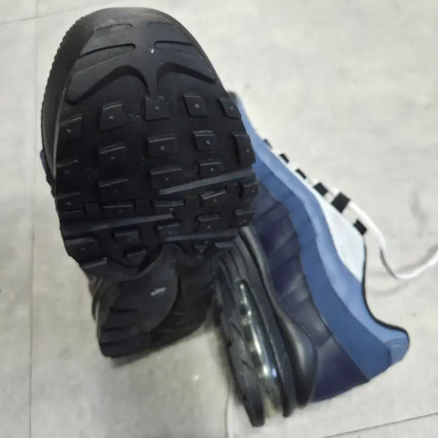 [BUNJANG] Nike Air Max 95 (230) Sneakers / 나이키 에어맥스 95  905348-021(230)