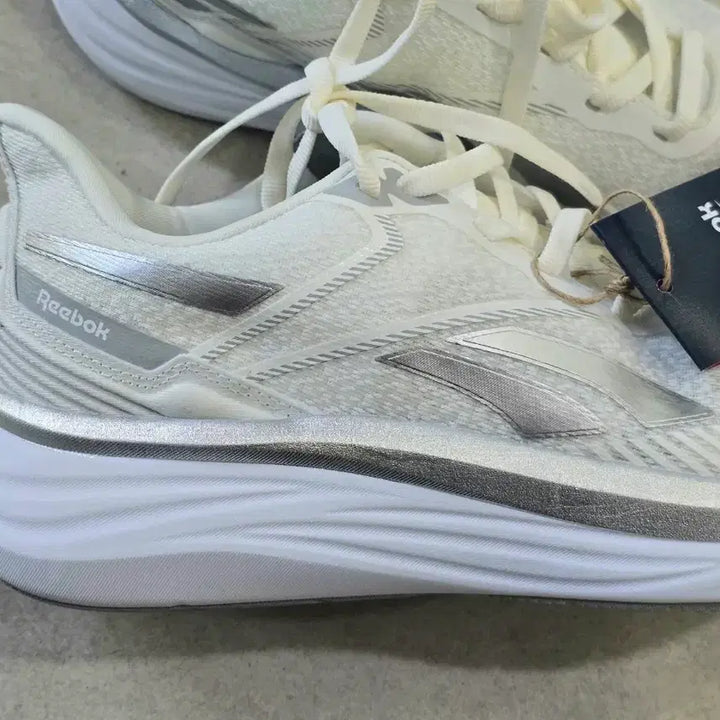 [BUNJANG] Reebok Viva Speed Running Shoes 270mm / [새상품]리복 비바 스피드 운동화 러닝화 270
