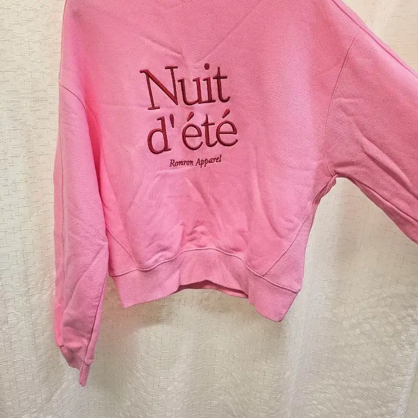 [BUNJANG] Ronron Pink Sweatshirt / 론론 핑크맨투맨