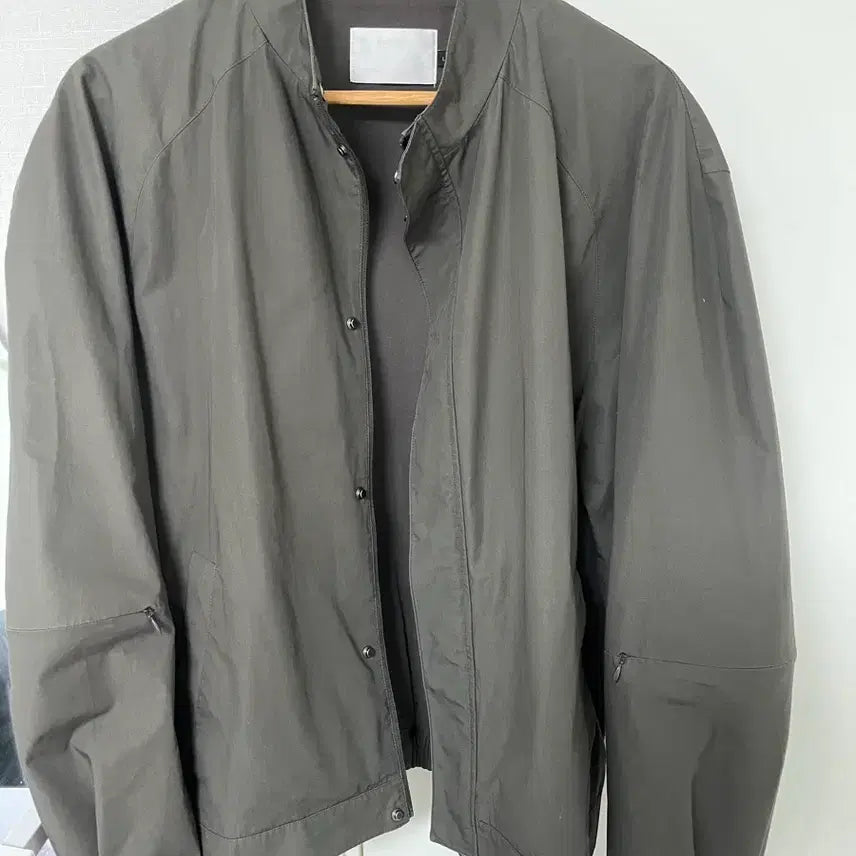 [BUNJANG] AMOMENTO Raglan Cotton Zip Jumper Brown L / [판매] 25ss 아모멘토 레글런 코튼 집 점퍼 브라운 L