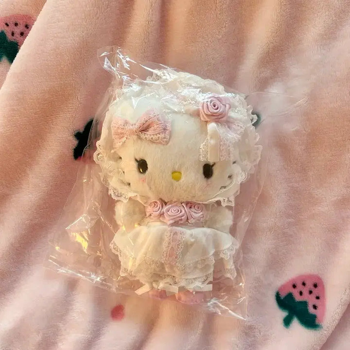 [BUNJANG] Sanrio Hello Kitty White Frill Wedding Mascot Doll / 산리오 화이트프릴 키티 마스코트 헬로키티 웨딩 인형