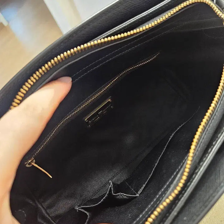 [SOLD OUT] 페라가모 베키백 스몰 숄더백 토드백