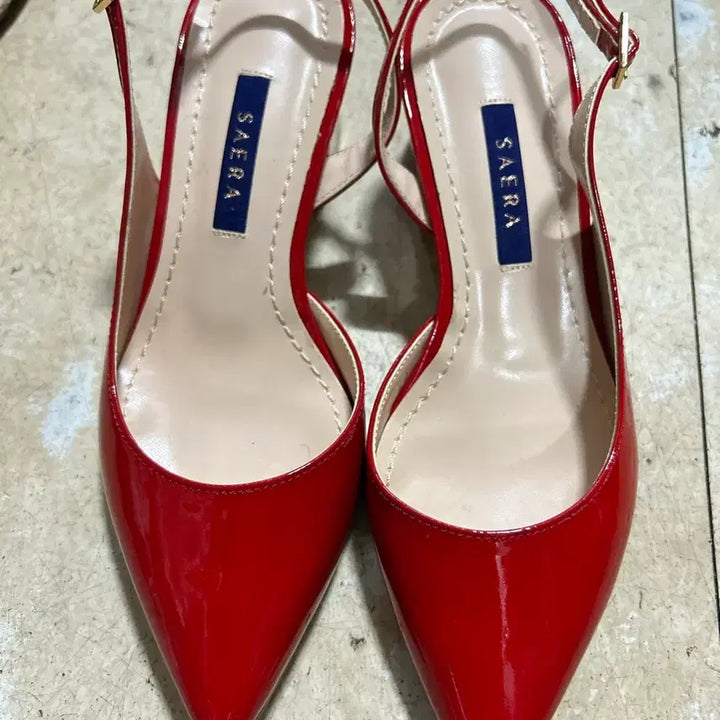 [BUNJANG] Sera Enamel Red Slingback Heels (22.5cm, 5cm Heel) / 세라 에나멜 레드 슬링백 225cm 굽5cm